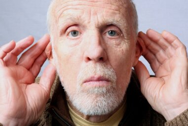 Top 3 Easy to Use Hearing Aids for Seniors